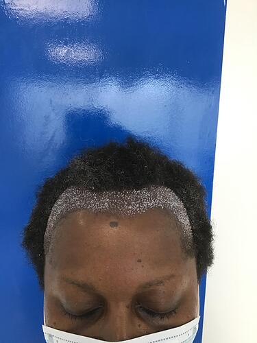 Dr. Bisanga - AFRO 2400 FUT - 0 - 8 Months photo