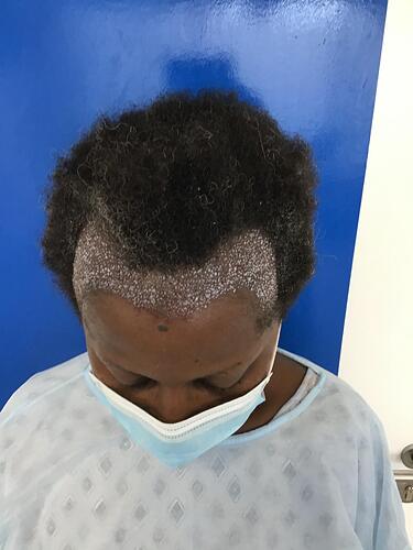 Dr. Bisanga - AFRO 2400 FUT - 0 - 8 Months photo