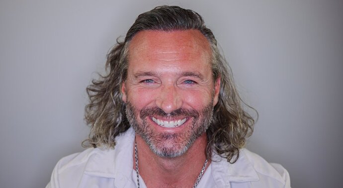Utah Hair Restoration - Dr. Barton alviarmani photo